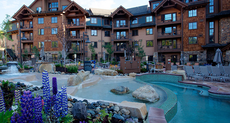 Outdoor pools at the Grand Lodge on Peak 7